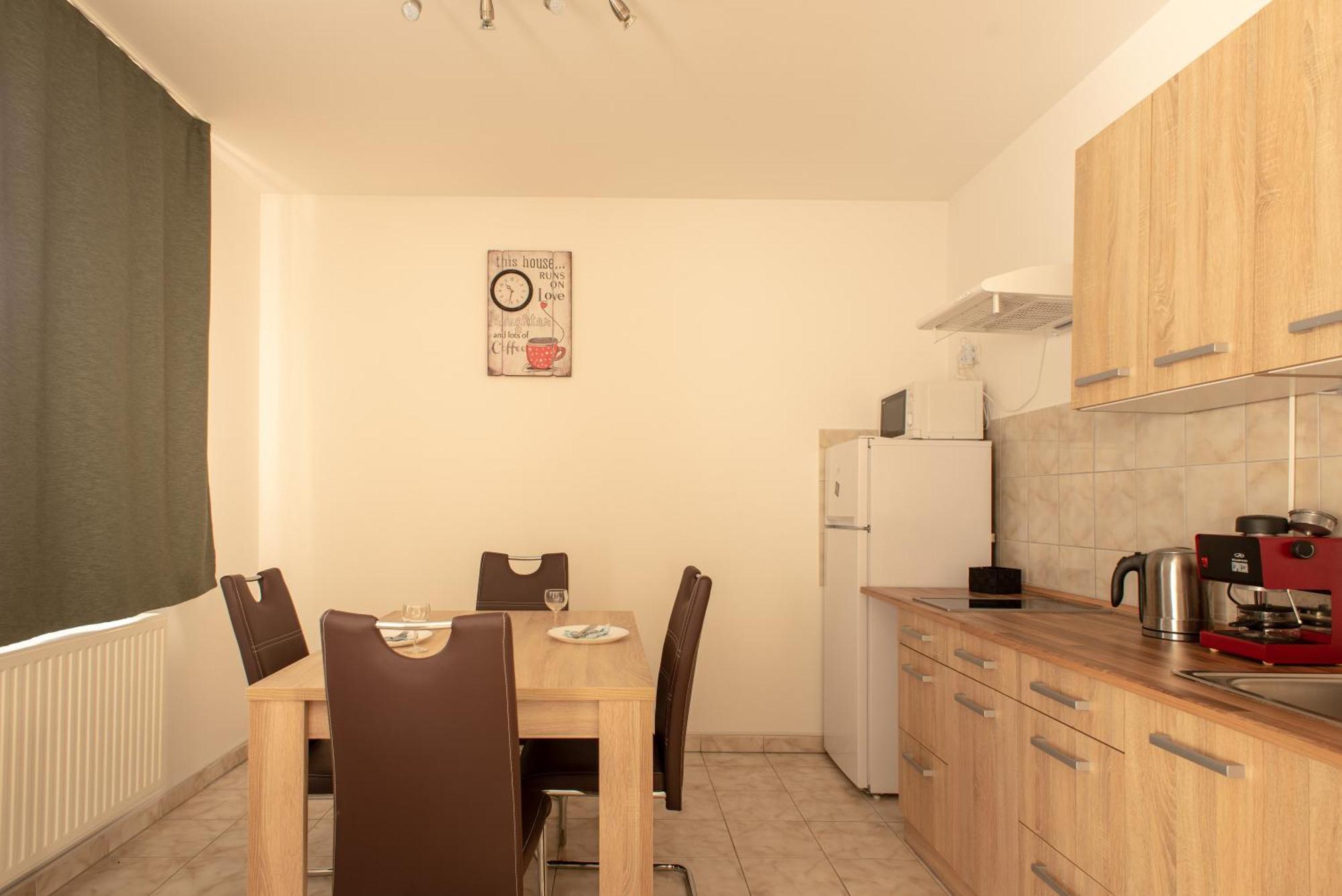 Modor Apartman Альшопахок Экстерьер фото