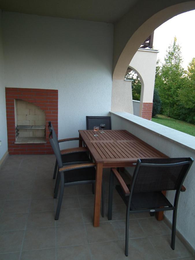 Modor Apartman Альшопахок Номер фото